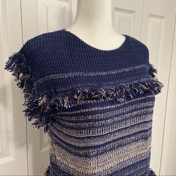 Dana Buchman | Navy Blue and Beige Shaggy Sweater - Picture 2 of 6